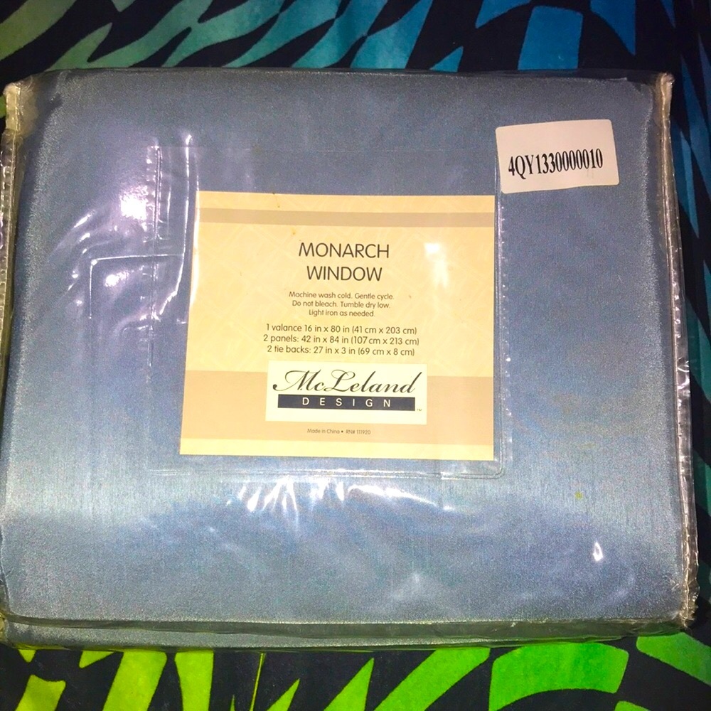 ✨🆕BNIP!SEALED!McLeland Design Monarch Window Curtains! 2 Sets! Blue!✨